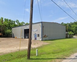 4517 11th St., Gulfport - Warehouse