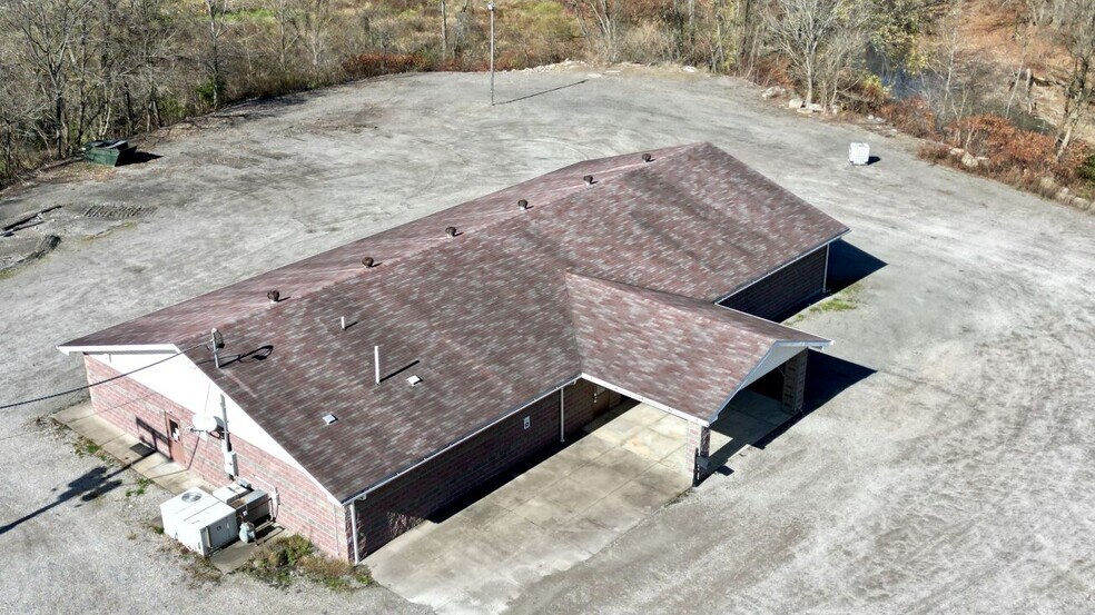 2358 W 23rd St, Bellaire, OH for sale - Building Photo - Image 1 of 16