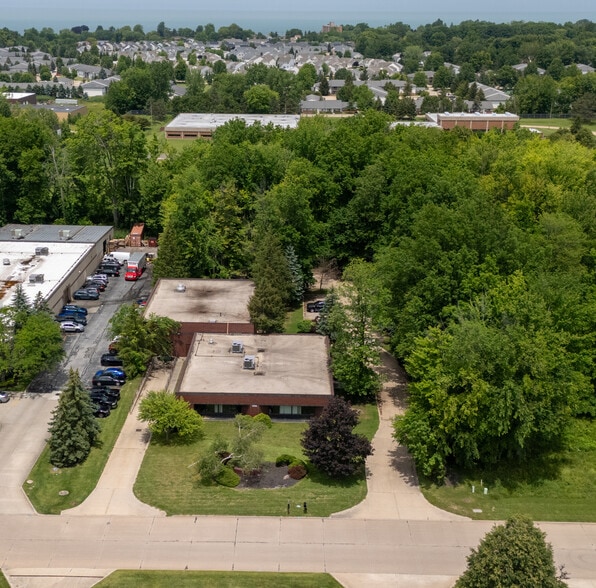 38227 Western Pky, Willoughby, OH for sale - Building Photo - Image 1 of 11