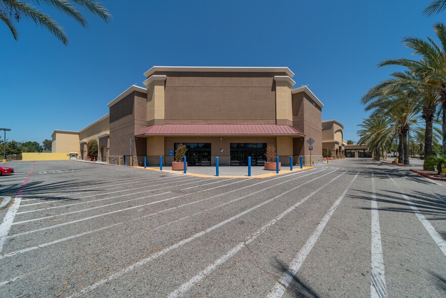 11729 Imperial Hwy, Norwalk, CA 90650