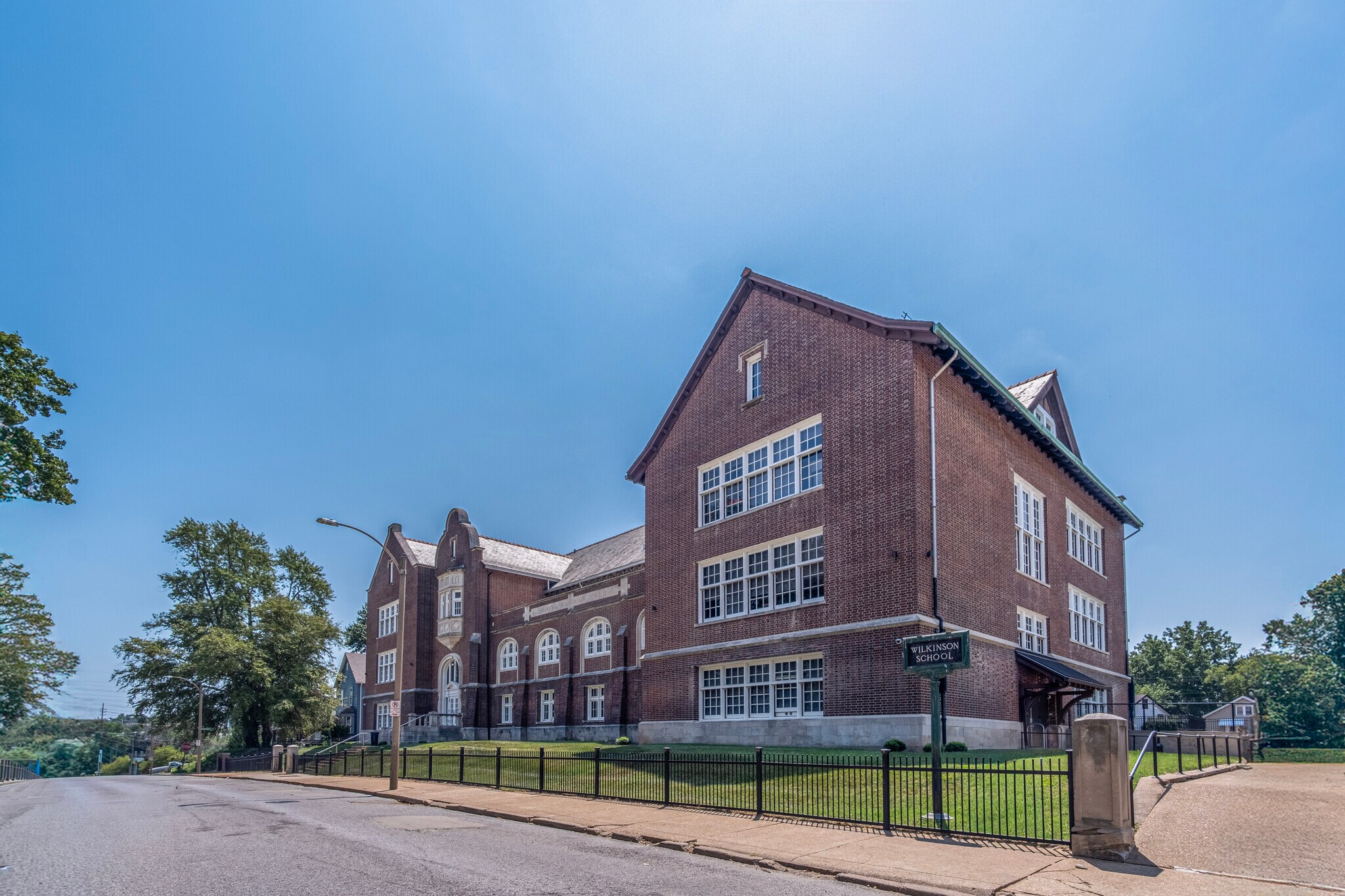 7135 Canterbury Ave, Saint Louis, MO for sale Building Photo- Image 1 of 31