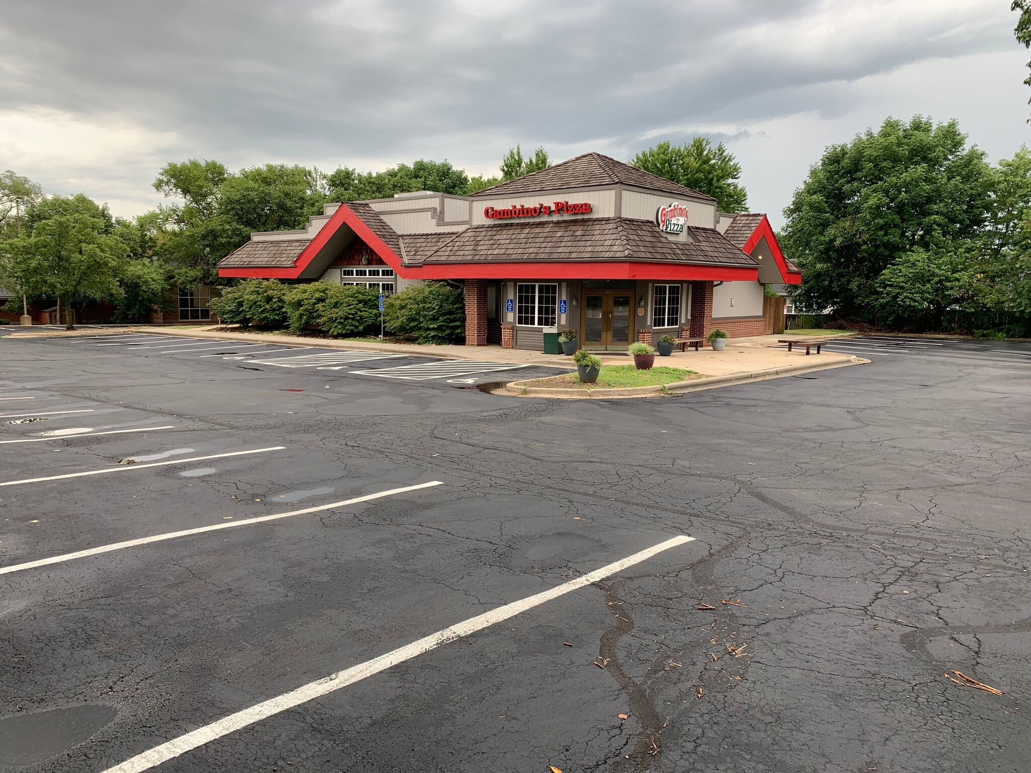 8725 Bourgade St, Lenexa, KS for sale Building Photo- Image 1 of 1