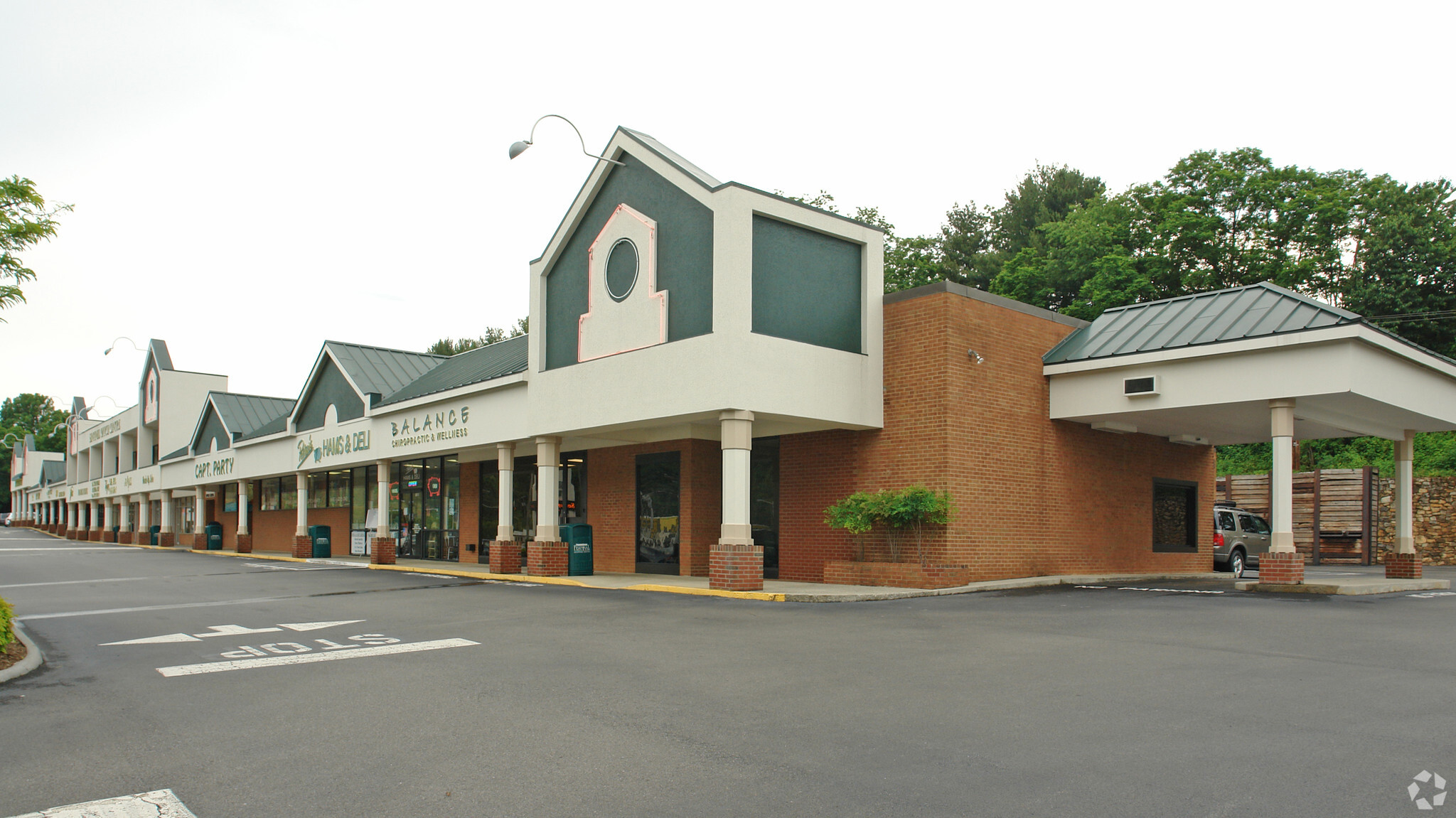 I-581, Roanoke, VA for lease Primary Photo- Image 1 of 16