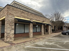 1625 E County Line Rd, Jackson, MS for lease Building Photo- Image 1 of 2