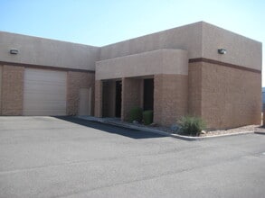 7302 E Helm Dr, Scottsdale, AZ for sale Interior Photo- Image 2 of 16