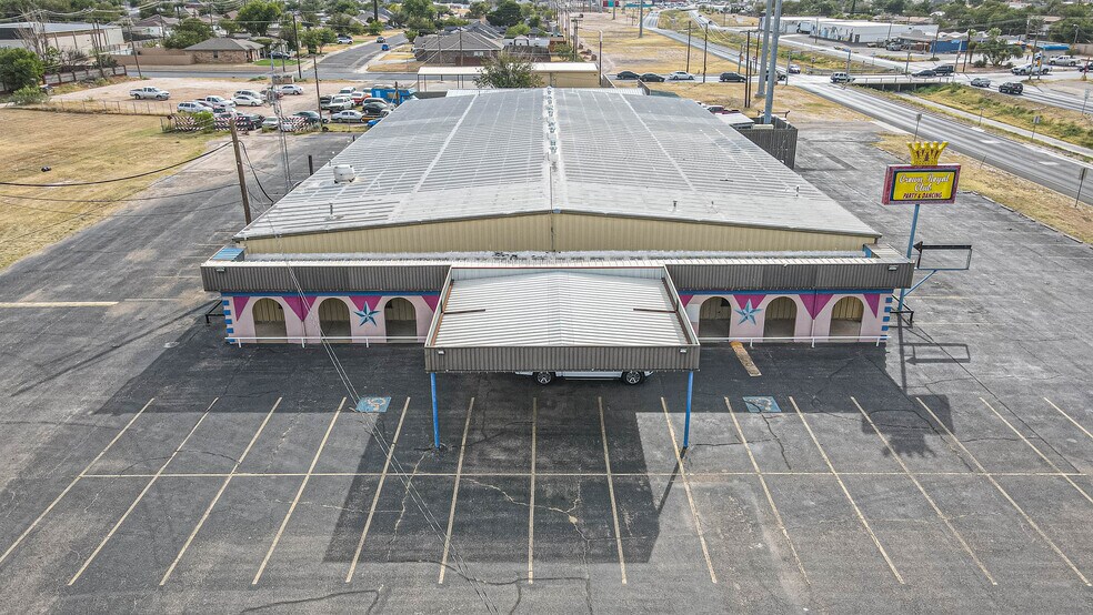 1110 E Scharbauer Dr, Midland, TX for sale - Primary Photo - Image 1 of 1