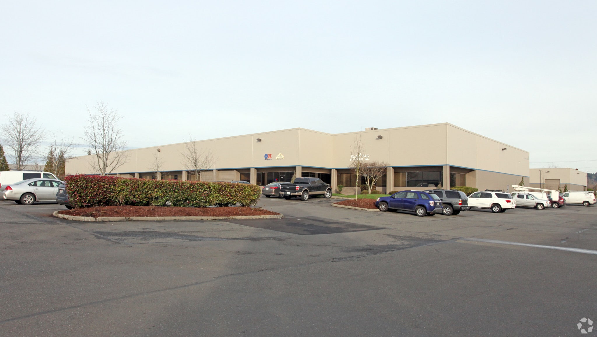6902-6918 S 220th St, Kent, WA for lease Building Photo- Image 1 of 5