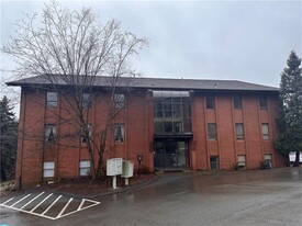 McKnight East Professional Office - Parking Garage