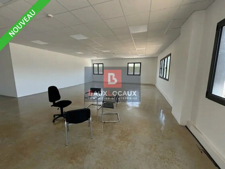 Office in Avignon for lease - Interior Photo - Image 1 of 5
