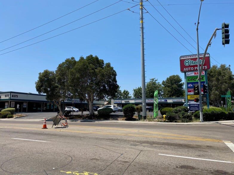 8365-8375 Paradise Valley Rd, Spring Valley, CA for lease - Building Photo - Image 1 of 13