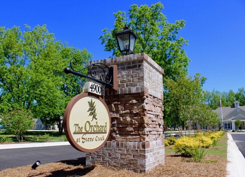 4900 Tillman Xing, Hahira, GA 31632