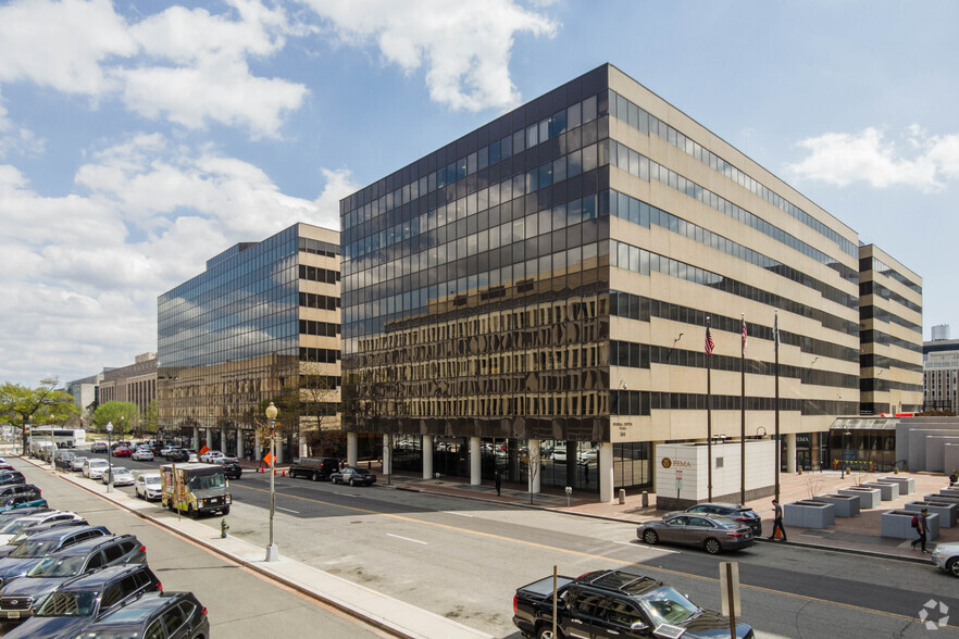 400 C St SW, Washington, DC for lease - Building Photo - Image 1 of 5