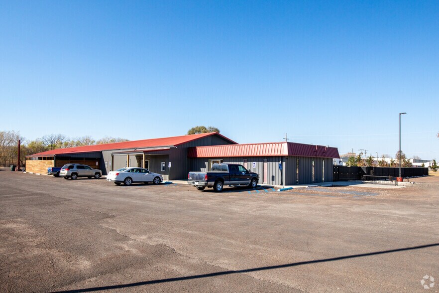 1235 N 3rd St, Lawrence, KS for sale - Primary Photo - Image 1 of 1