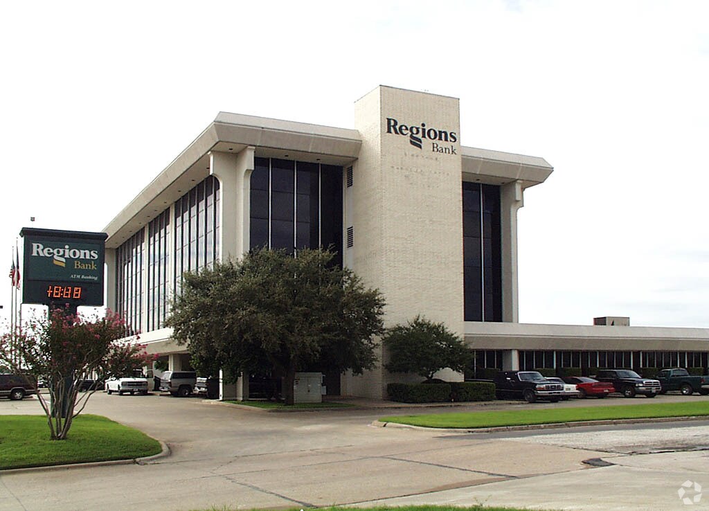 1425 N Dallas Ave, Lancaster, TX 75134 Office for Lease