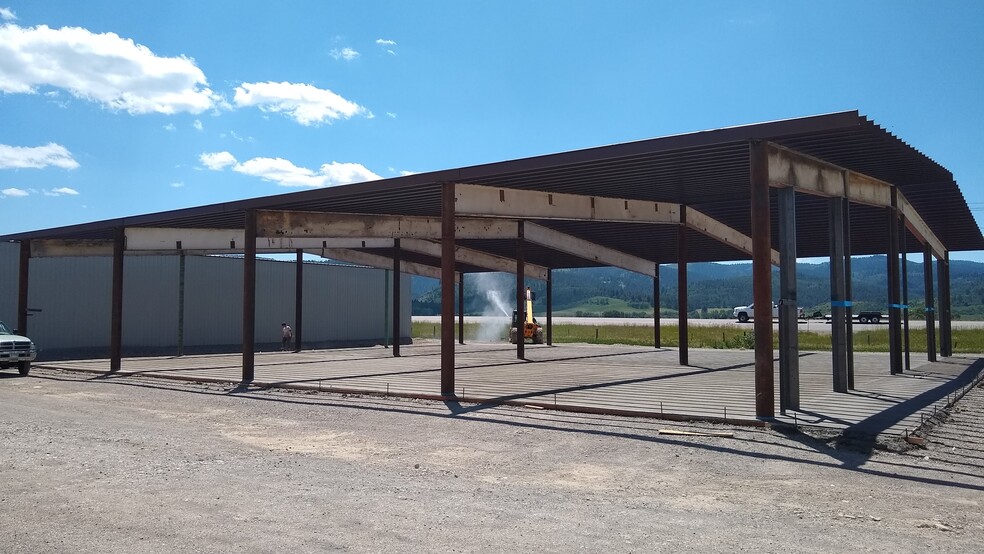 650 N Main St, Thayne, WY for lease - Construction Photo - Image 1 of 1