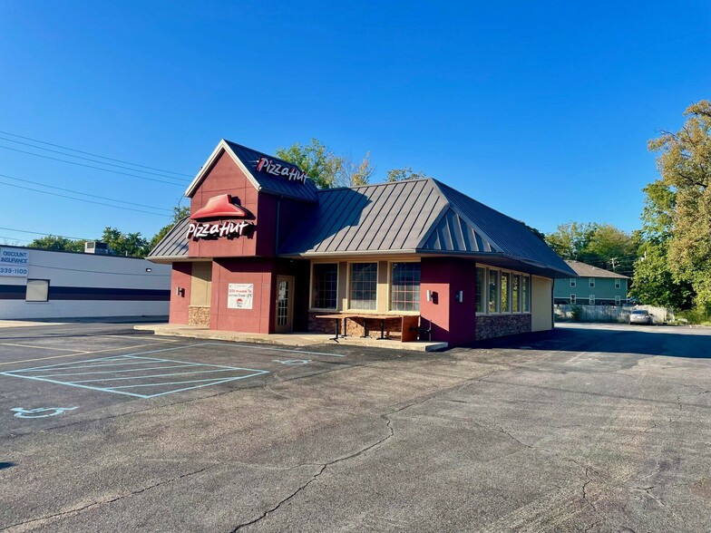 1015 N Kingshighway St, Cape Girardeau, MO for sale - Building Photo - Image 3 of 18