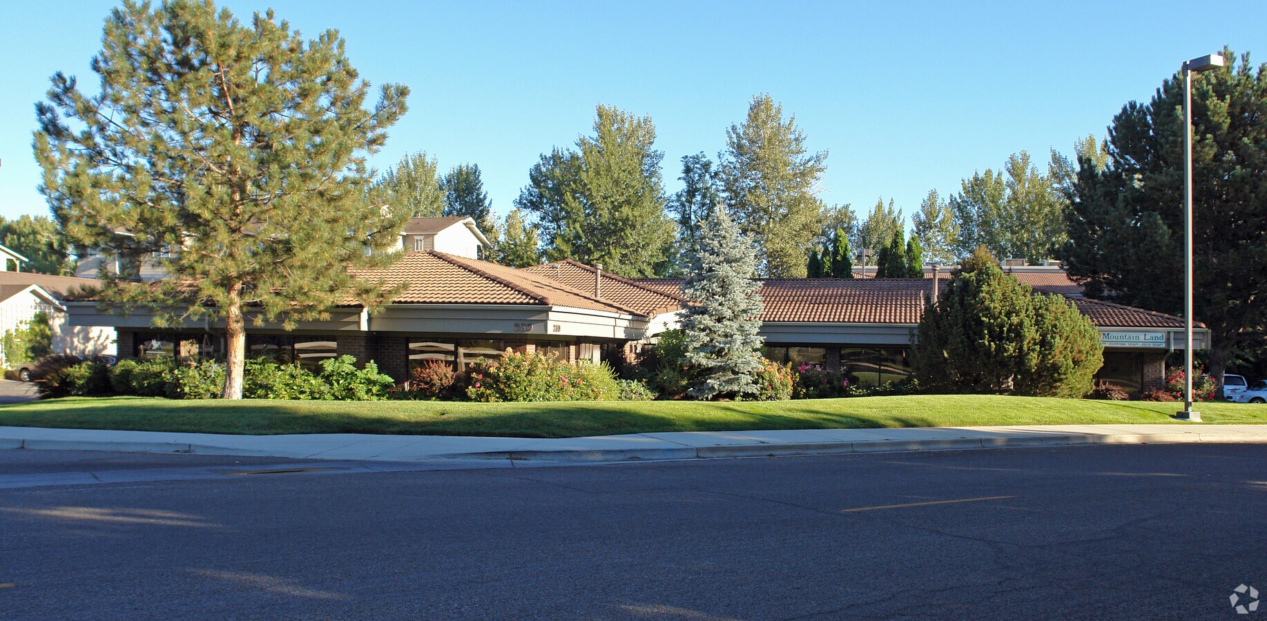 230 W Mallard Dr, Boise, ID 83706