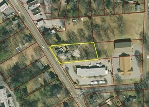 1421 Hollywood Dr, Jackson, TN - AERIAL  map view