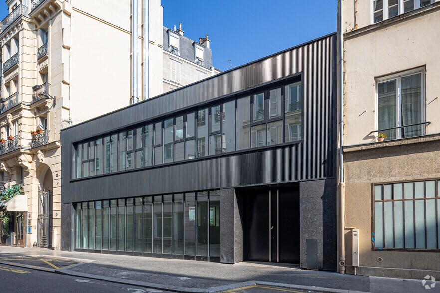 44 Rue Des Vinaigriers, Paris for sale - Building Photo - Image 2 of 19