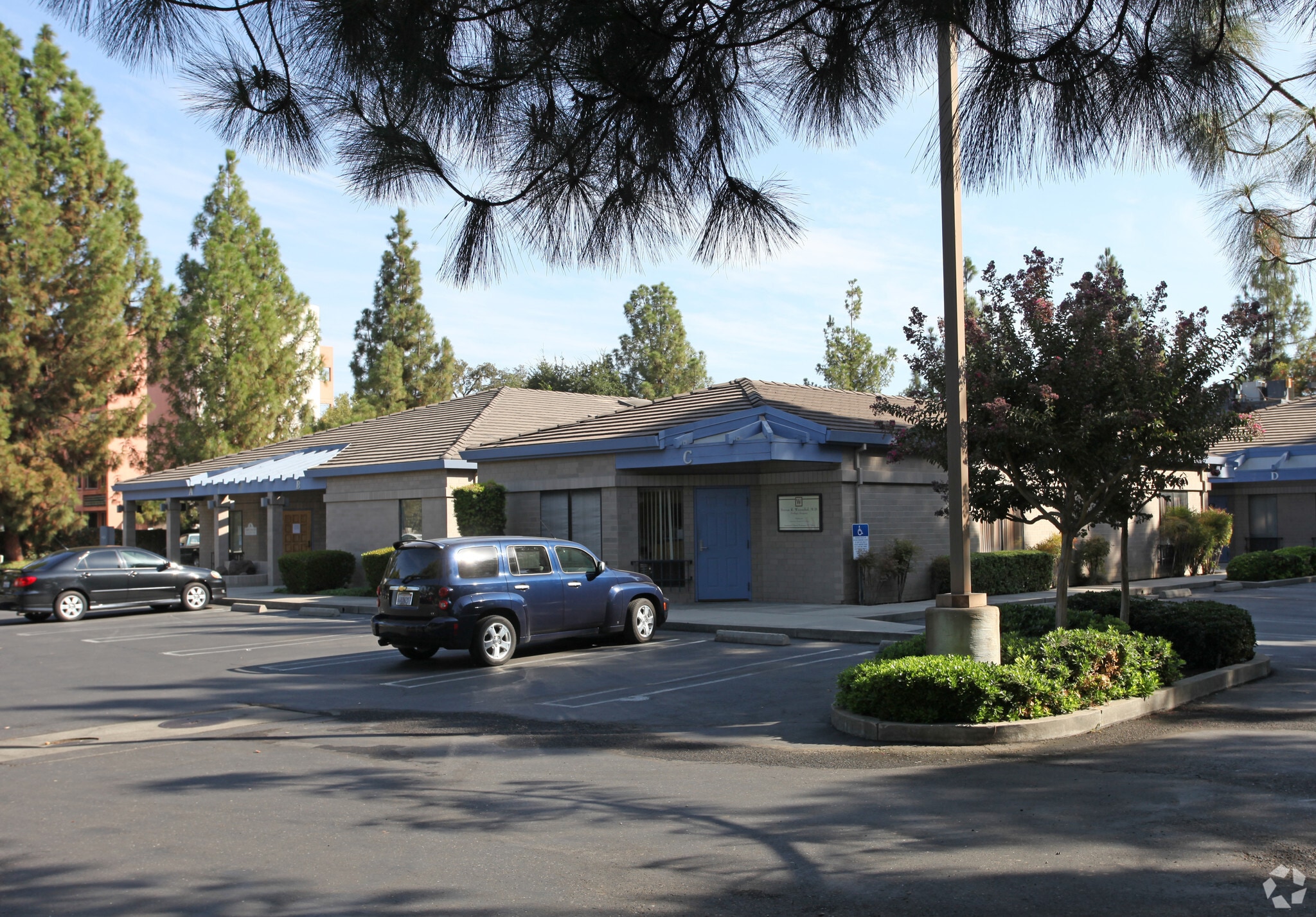 500 Coffee Rd, Modesto, CA for lease Primary Photo- Image 1 of 2