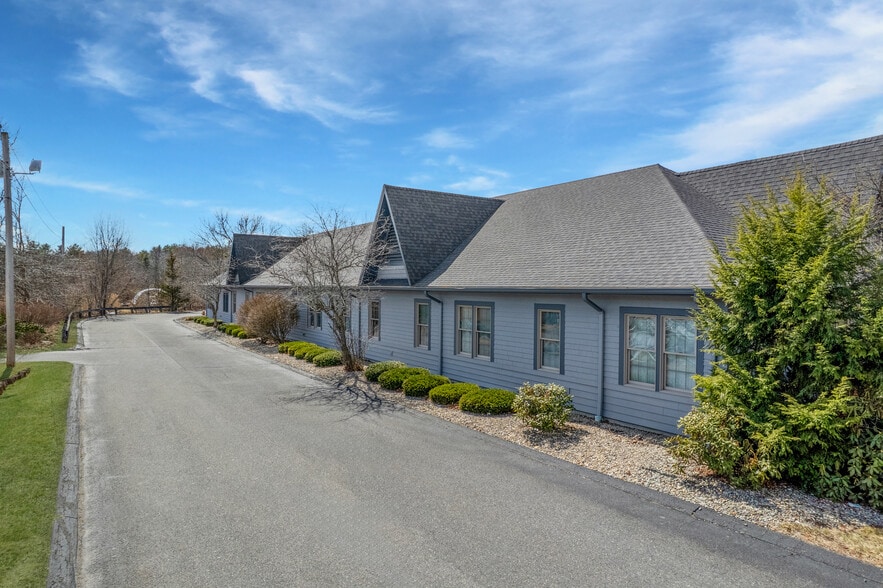 440 E Central St, Franklin, MA for lease - Building Photo - Image 2 of 6