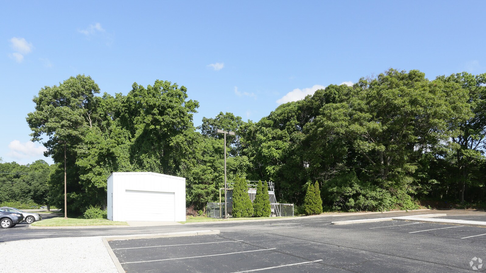 2929 Expressway Dr N, Hauppauge, NY 11788