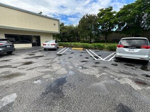 10410 W Sample Rd, Coral Springs, FL for lease Building Photo- Image 1 of 5