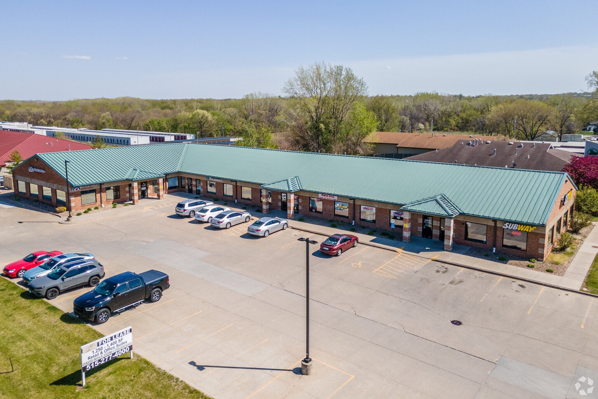 53355650 Merle Hay Rd, Johnston, IA 50131 NW Business Park