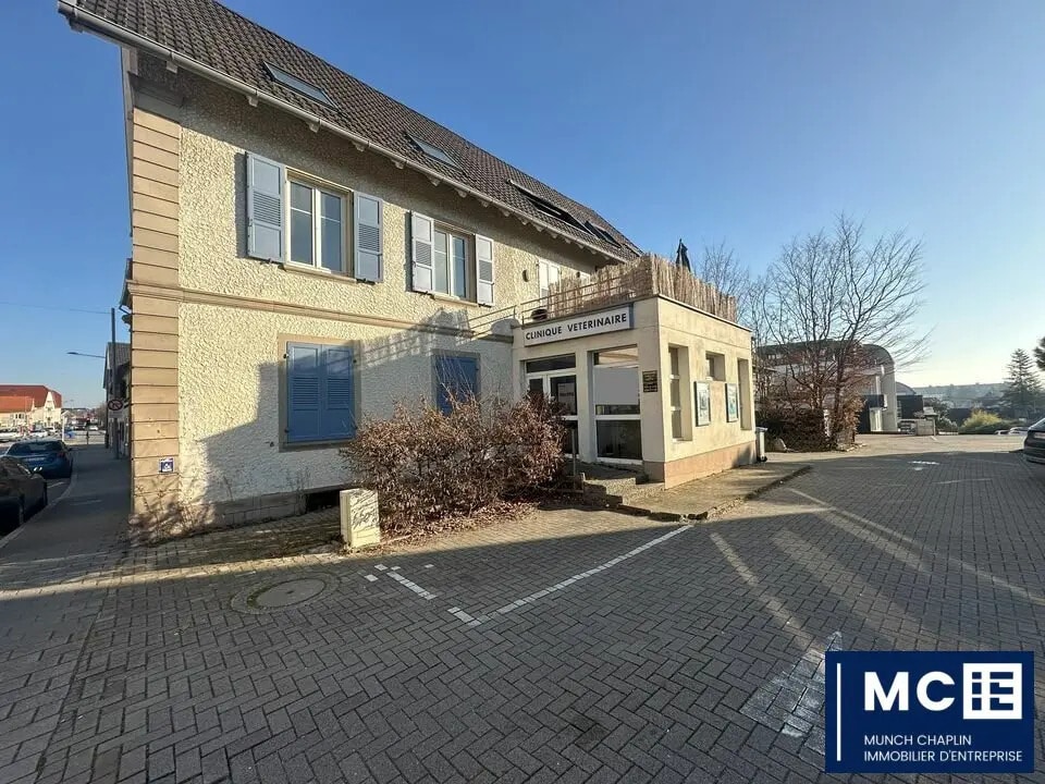 Retail in Hoenheim for sale Building Photo- Image 1 of 10