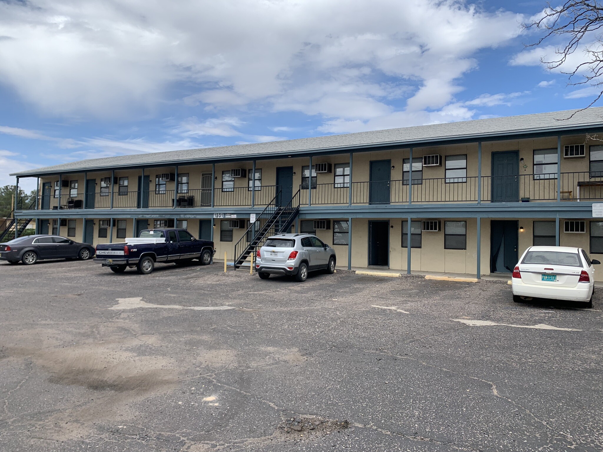 Mountain Springs Pointe Apts. Portfolio - Las Cruces, NM for Sale | LoopNet