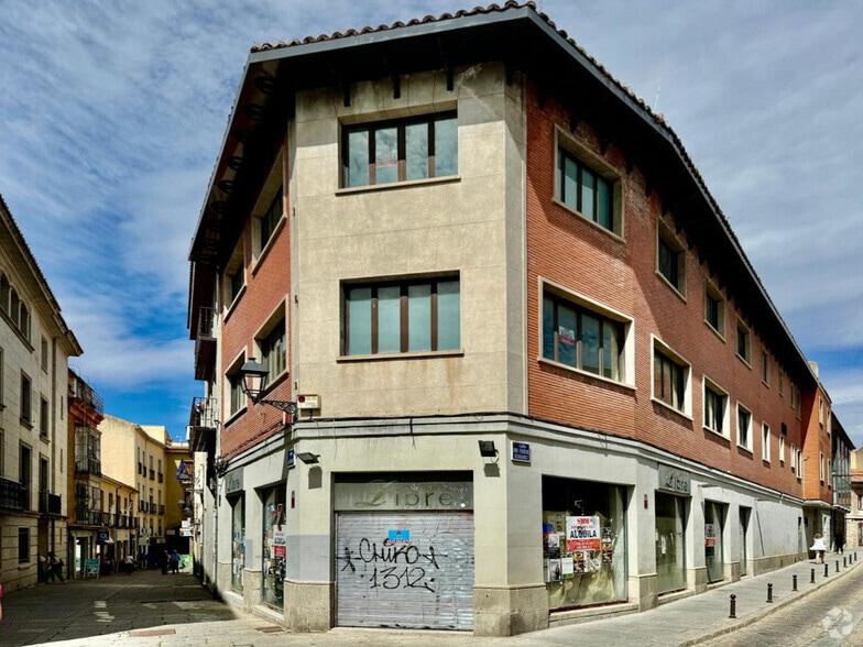 Retail in Ávila, Ávila for lease - Primary Photo - Image 1 of 30