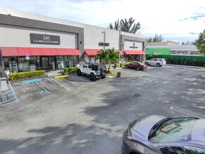 7850 NW 32nd St, Doral, FL for lease Building Photo- Image 2 of 2