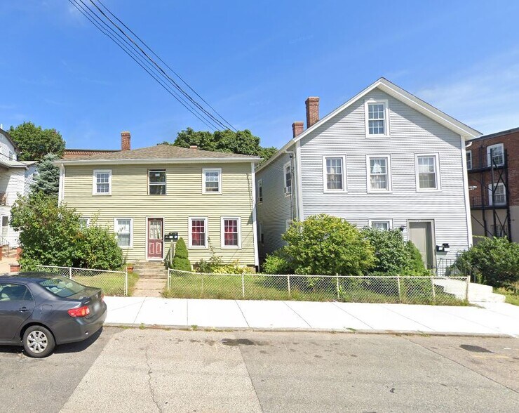 511 High St, Central Falls, RI 02863