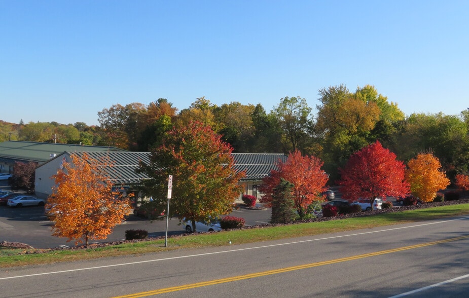 50 Carpenter Ave, Middletown, NY for lease - Building Photo - Image 2 of 6