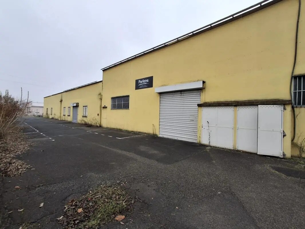 Flex in Villefranche-sur-Saône for lease Building Photo- Image 1 of 5