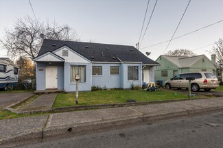 More details for 2621 Bowman Rd, Reedsport, OR - Multifamily for Sale