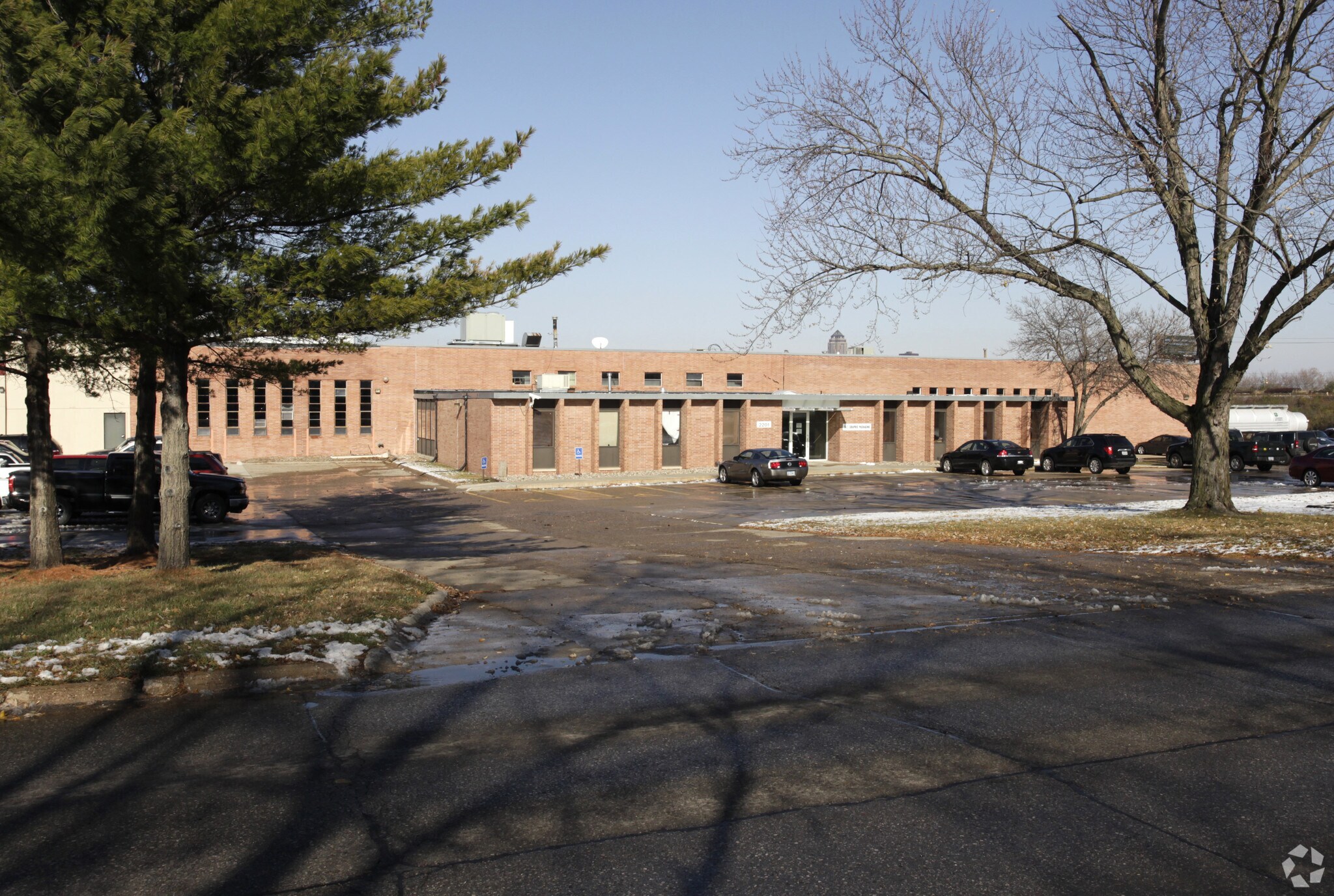 2201 Bell Ave, Des Moines, IA for sale Primary Photo- Image 1 of 1
