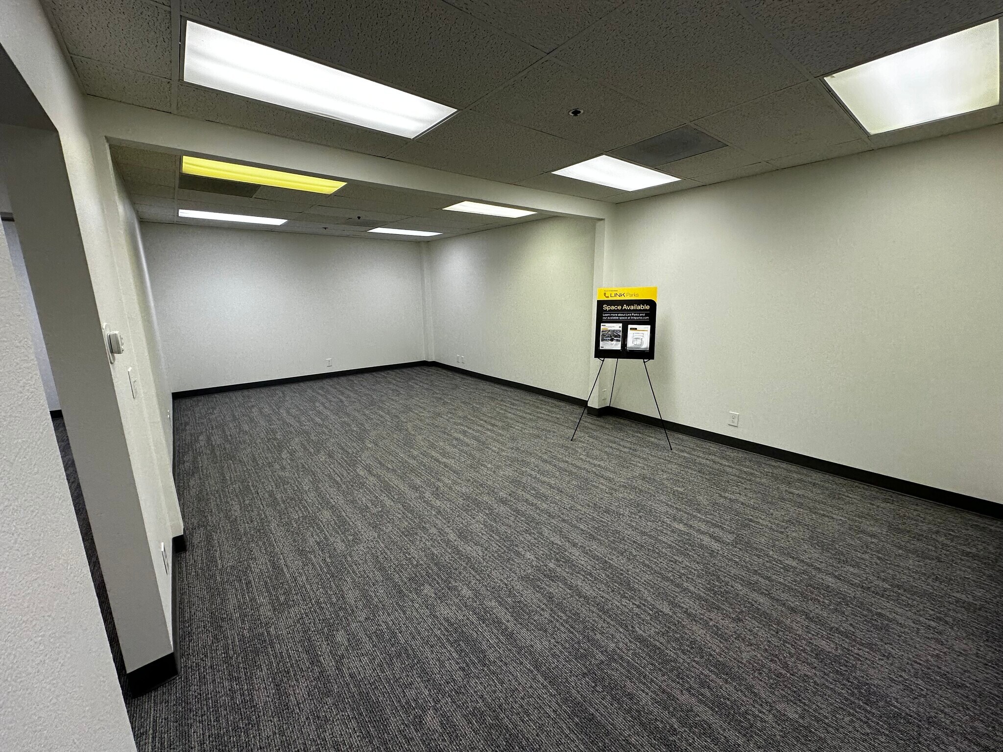 350 S Crenshaw Blvd, Torrance, CA for lease Building Photo- Image 1 of 5