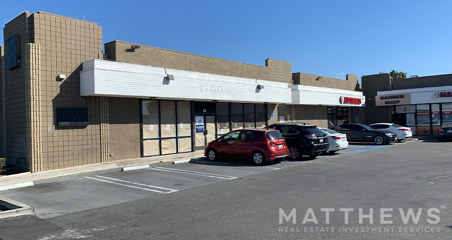 570-598 S Brookhurst St, Anaheim, CA for lease - Building Photo - Image 2 of 3