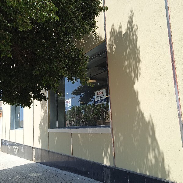 Retail in Almería for sale Building Photo- Image 1 of 3