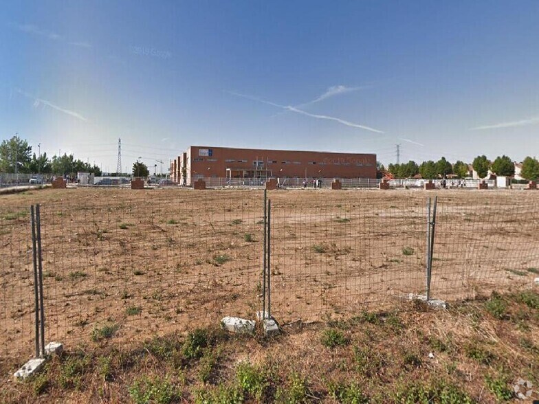 Calle Charles Darwin, S/N, Alovera, Guadalajara for sale - Primary Photo - Image 1 of 1