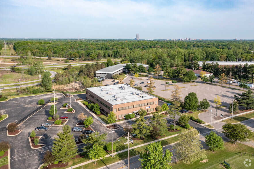 4202 Collins Rd, Lansing, MI for lease - Aerial - Image 3 of 3