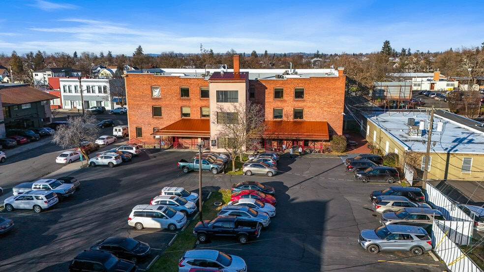 1717 W Broadway Ave, Spokane, WA for sale - Building Photo - Image 2 of 4