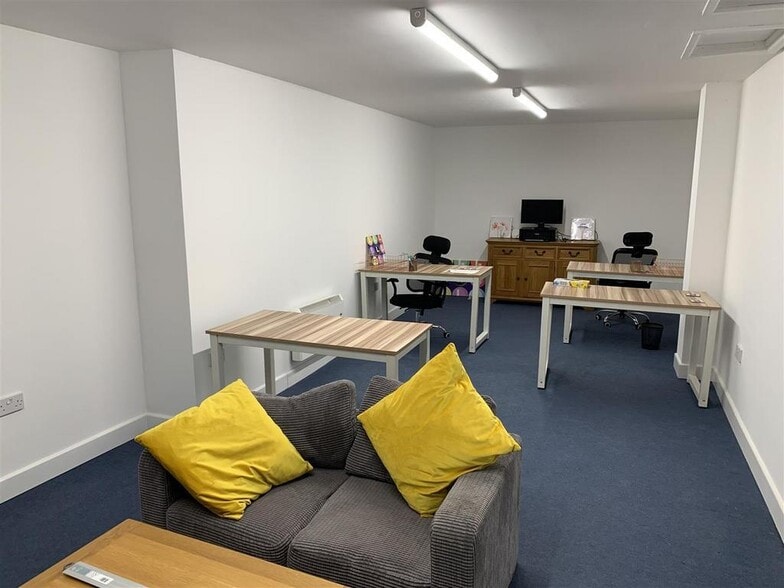 2-6 Sherrard St, Melton Mowbray for lease - Interior Photo - Image 3 of 11