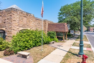 251 N Center St, Joliet IL - Commercial Kitchen