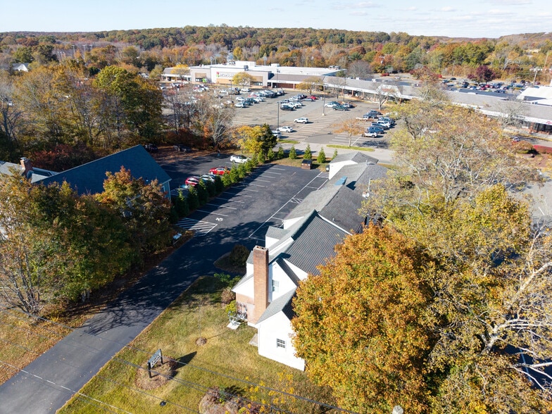 93 Elm St, Old Saybrook, CT for sale - Building Photo - Image 3 of 34