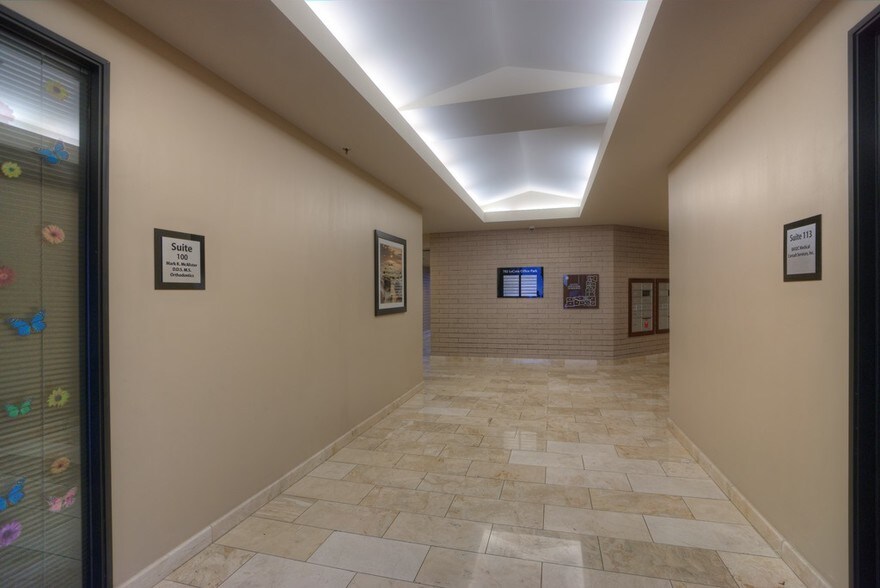 706 E Bell Rd, Phoenix, AZ for sale - Interior Photo - Image 3 of 9