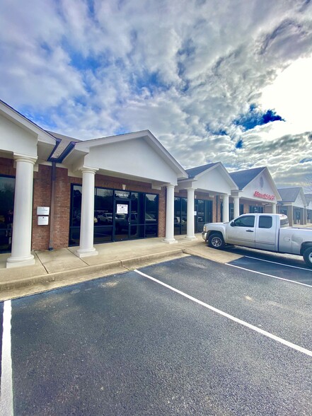 2706 W Oxford Loop, Oxford, MS for lease - Building Photo - Image 2 of 2