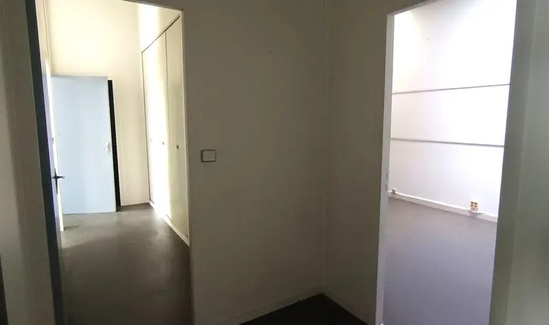 Office in LA PALLICE for lease - Building Photo - Image 3 of 3