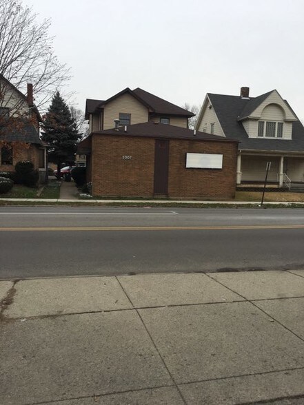 2007 Central Ave, Middletown, OH for sale - Primary Photo - Image 1 of 1